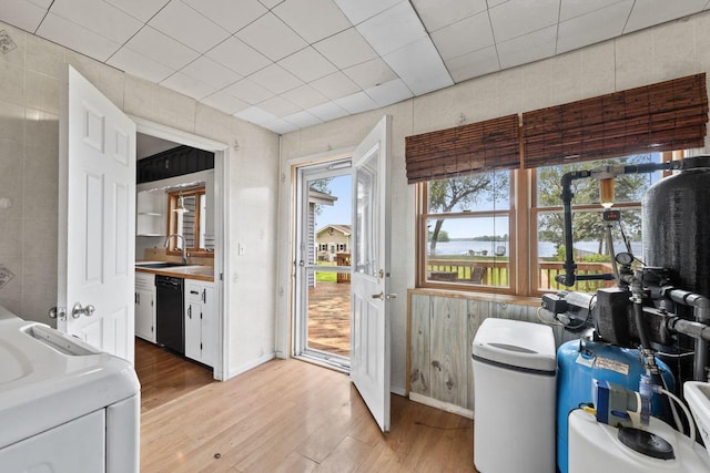35632 N Sheridan Dr, Fox Lake, IL 60020 - interior space with light wood finished floors and washer / clothes dryer