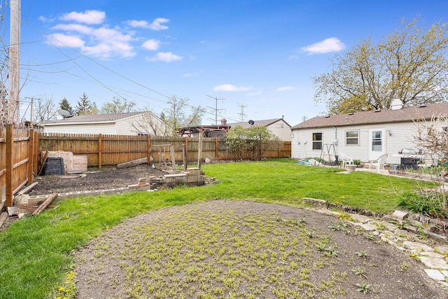 431 Montrose Dr, Romeoville, IL 60446 - view of yard with a garden
