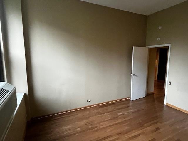 600 S Dearborn St Unit 308, Chicago, IL 60605 - unfurnished room with wood finished floors and baseboards