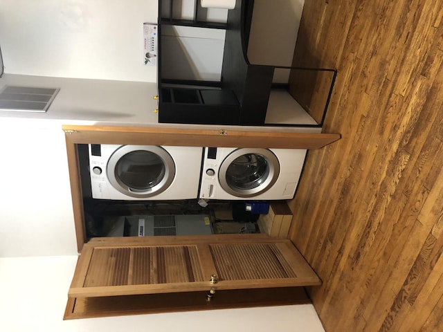 1252 W Chicago Ave, Chicago, IL 60642 - washroom with wood walls