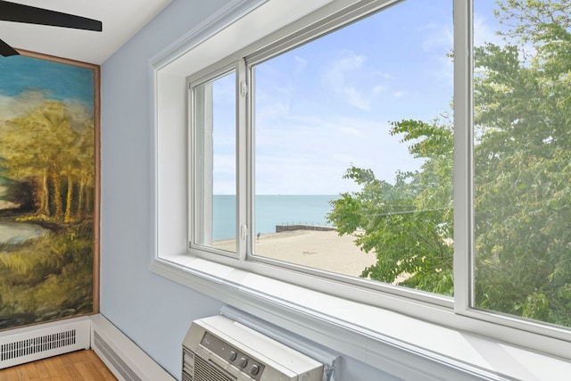 1050 W Columbia Ave Unit 3H, Chicago, IL 60626 - detailed view of a large body of water and wood finished floors