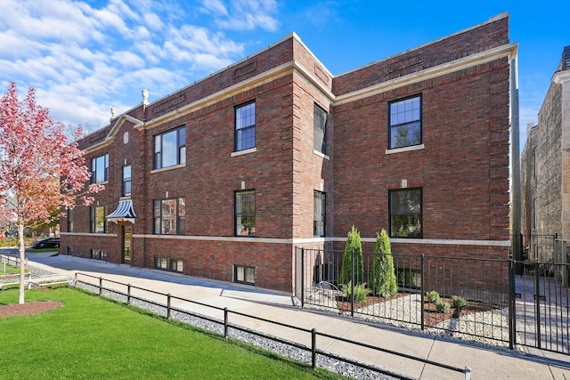 4153 N Hermitage Ave, Chicago, IL 60613 - view of side of property featuring brick siding