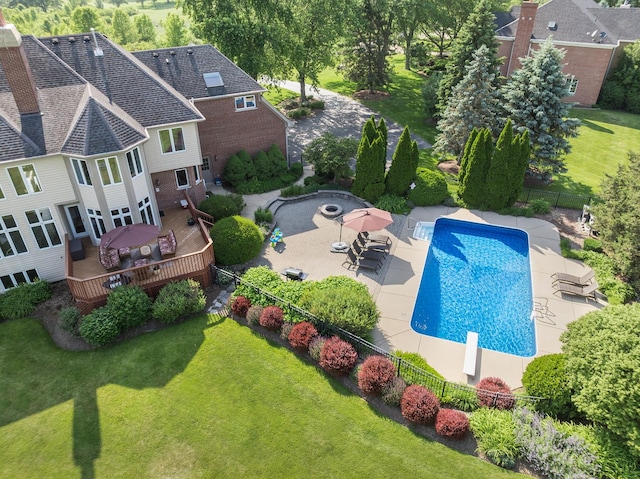 5N481 E Lakeview Cir, Saint Charles, IL 60175 - photo 2