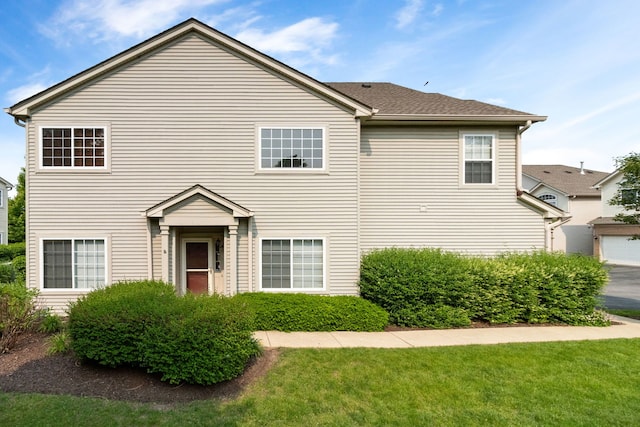 390 Jamestown Ct, Aurora, IL 60502 - view of front of property with a front lawn