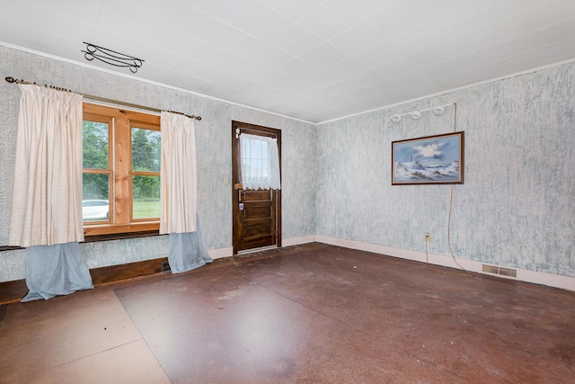 424 Robinson St, Earlville, IL 60518 - unfurnished room featuring concrete floors