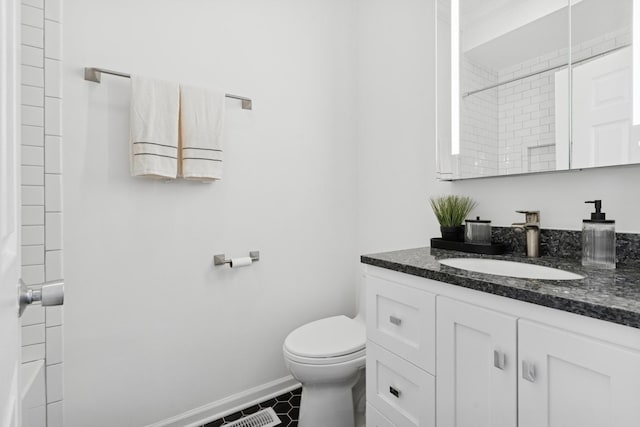 1632 W Erie St Unit 3, Chicago, IL 60622 - bathroom featuring vanity, a shower, and tile patterned flooring