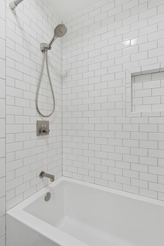 1632 W Erie St Unit 3, Chicago, IL 60622 - bathroom with shower / bath combination