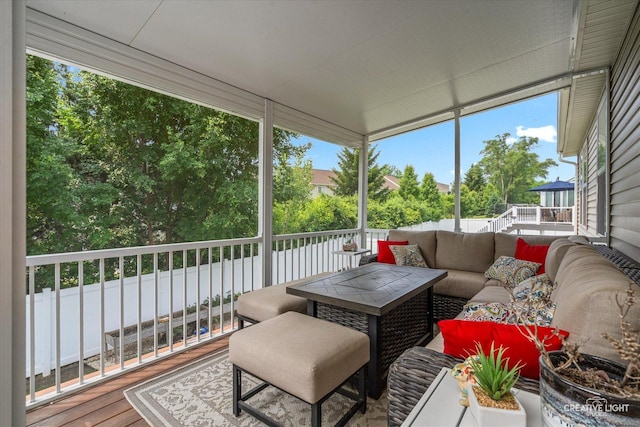 1285 Highpoint Ct, Bartlett, IL 60103 - sunroom with an outdoor living space