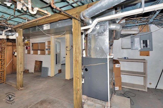 116 N Kankakee St, Wilmington, IL 60481 - unfinished basement featuring electric panel and heating unit