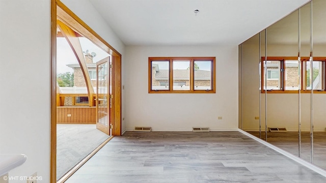 9138 Greenwood Ave, Des Plaines, IL 60016 - photo 13