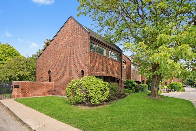 924 S May St, Chicago, IL 60607 - view of side of home with brick siding