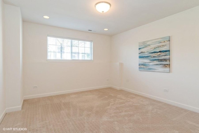 1425 N Charles Ave, Naperville, IL 60563 - carpeted empty room featuring baseboards and recessed lighting