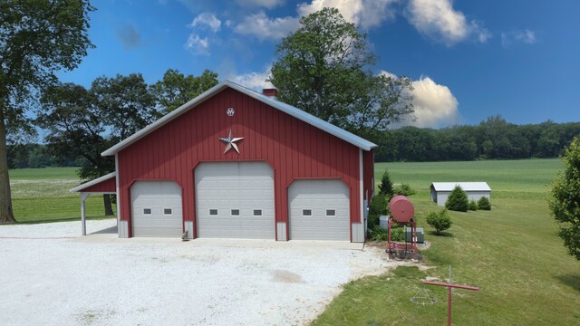 1897 N 2500 E Rd, Watseka, IL 60970 - view of detached garage