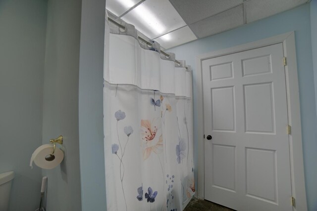 1897 N 2500 E Rd, Watseka, IL 60970 - full bathroom with toilet and curtained shower