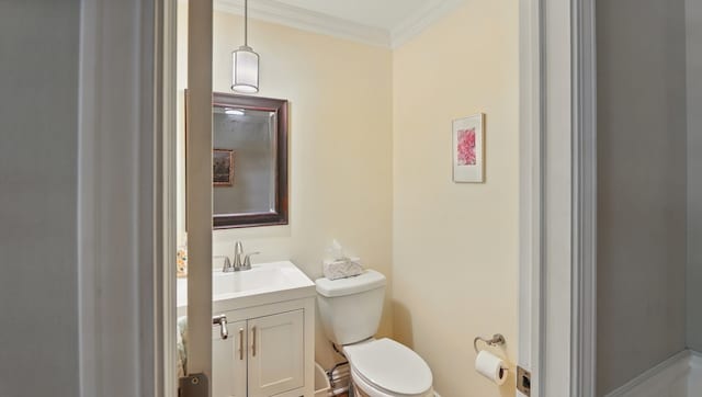 533 Warwick Dr, Naperville, IL 60565 - bathroom with vanity, ornamental molding, toilet, and baseboards