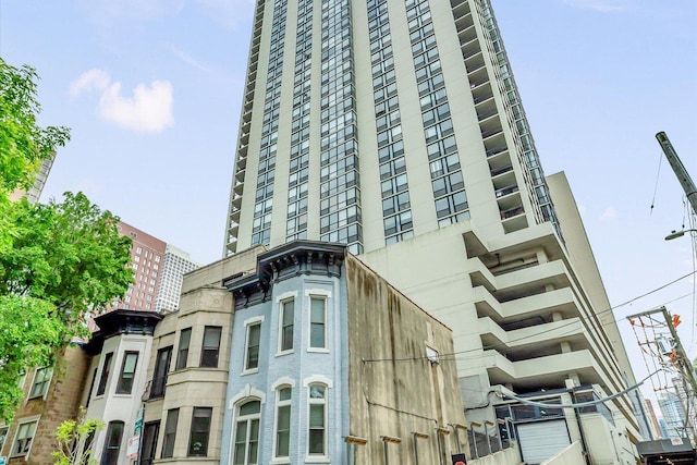 1122 N Clark St Unit 1405, Chicago, IL 60610 - photo 32