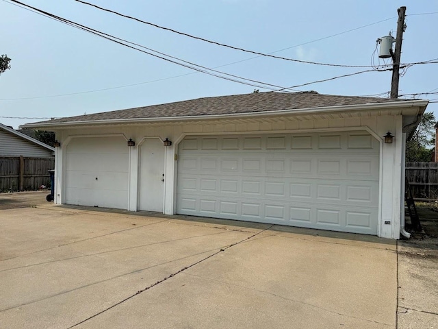 572 N Emroy Ave, Elmhurst, IL 60126 - view of detached garage