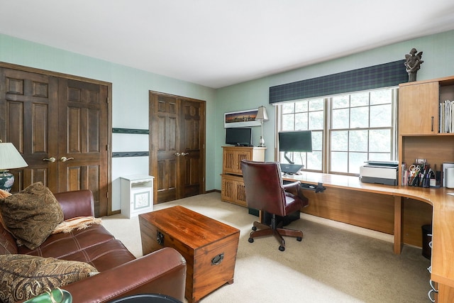 1925 Kentwood Ct, Darien, IL 60561 - office space featuring light carpet