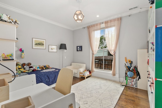 2429 W Belden Ave, Chicago, IL 60647 - bedroom featuring wood finished floors, crown molding, and recessed lighting