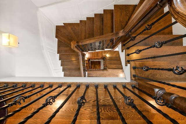 2429 W Belden Ave, Chicago, IL 60647 - view of staircase