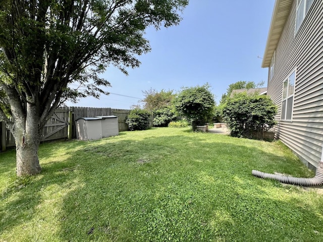 4005 Pebblebrook Ln, Champaign, IL 61822 - view of fenced backyard