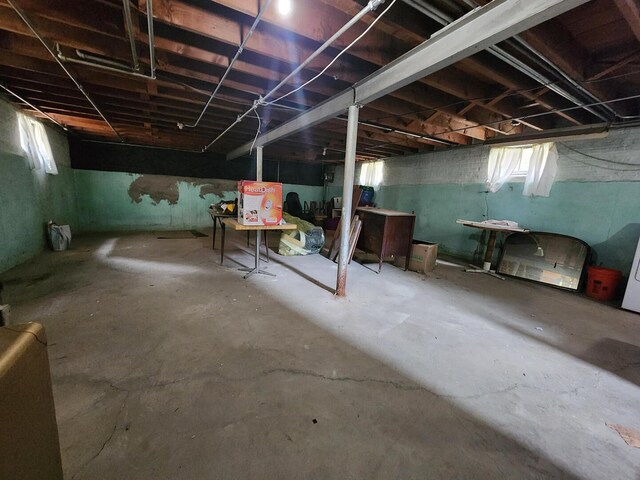 7112 W Farragut Ave, Chicago, IL 60656 - view of below grade area