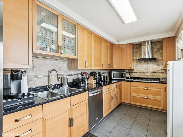 665 Cindy Ln, Wheeling, IL 60090 - kitchen with wall chimney range hood, stainless steel appliances, a sink, decorative backsplash, and dark countertops