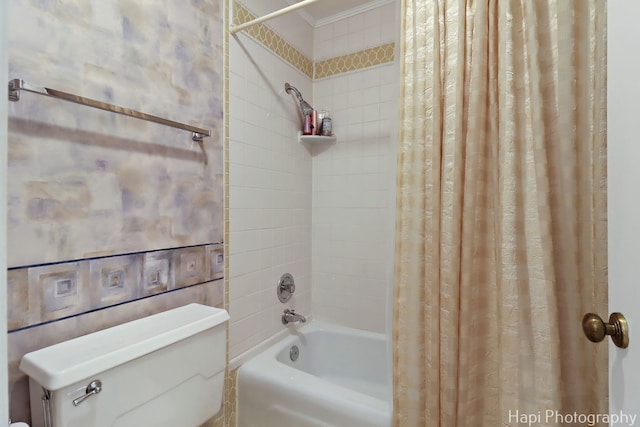 1704 Wildberry Dr Unit F, Glenview, IL 60025 - bathroom featuring shower / tub combo, toilet, and ornamental molding