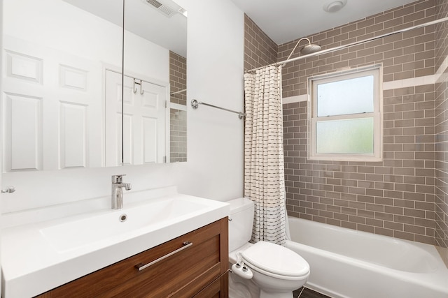 1828 N California Ave, Chicago, IL 60647 - bathroom with vanity and shower / bath combination with curtain
