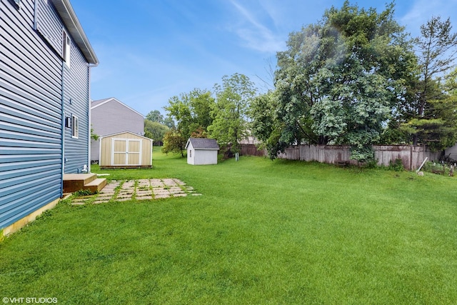 154 Wildflower Ln, Round Lake Beach, IL 60073 - view of yard