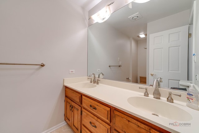15 Highview Cir, Hawthorn Woods, IL 60047 - full bathroom featuring double vanity and toilet
