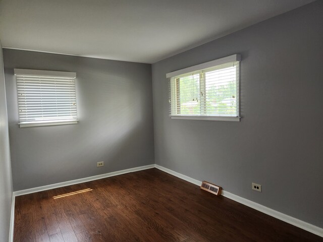 7713 Brookhaven Ave, Darien, IL 60561 - photo 14