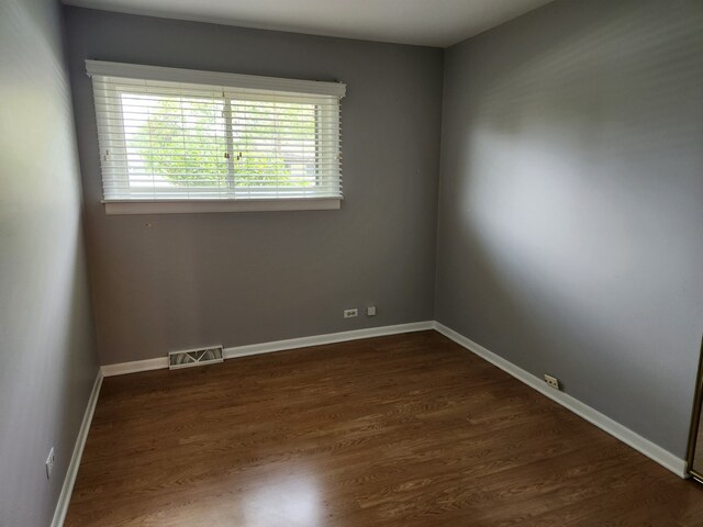 7713 Brookhaven Ave, Darien, IL 60561 - photo 17