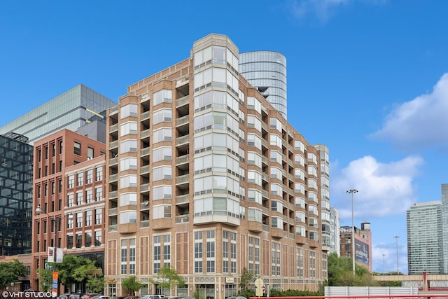720 W Randolph St Unit 707, Chicago, IL 60661 - view of building exterior