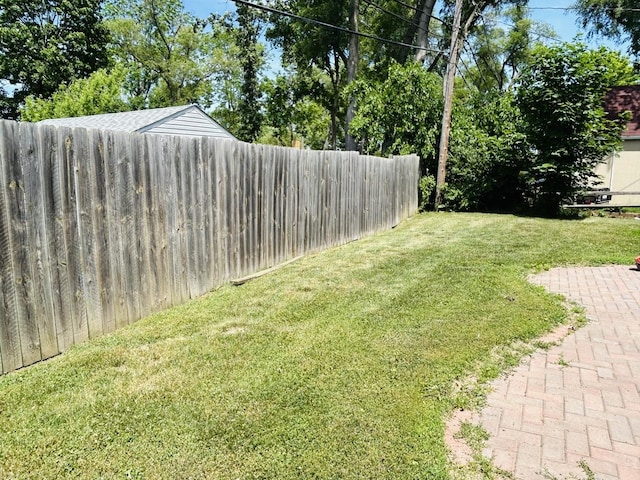 7710 E Sunset Dr, Wonder Lake, IL 60097 - view of yard