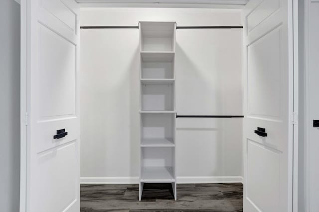 5701 Foxgate Ln, Hinsdale, IL 60521 - view of closet