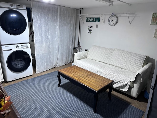 320 Sheridan Dr Unit 2C, Willowbrook, IL 60527 - living room with estacked washer and dryer