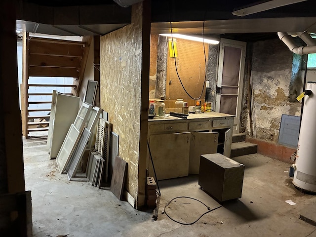 115 N Clay St, Mount Carroll, IL 61053 - unfinished basement featuring gas water heater