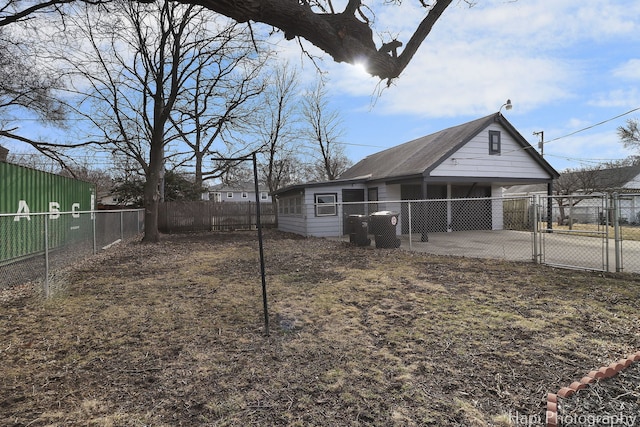 2610 S Thomas Ct, Mchenry, IL 60051 - fenced yard featuring a gate
