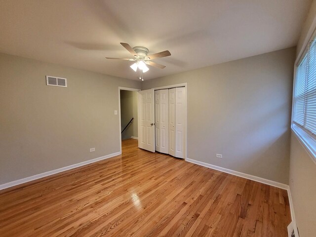 2913 Balmoral Cres, Flossmoor, IL 60422 - bathroom with vanity, a bathtub, and tile patterned floors