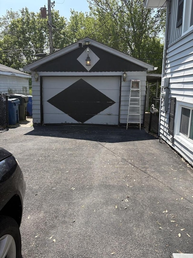 220 Harrison St, Carpentersville, IL 60110 - view of detached garage