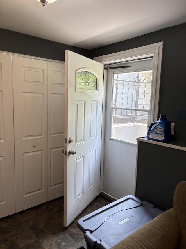 220 Harrison St, Carpentersville, IL 60110 - view of entryway