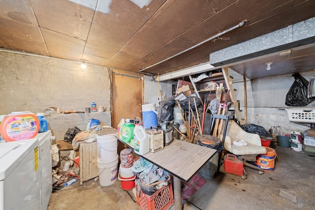 6108 S Honore St, Chicago, IL 60636 - unfinished below grade area featuring separate washer and dryer