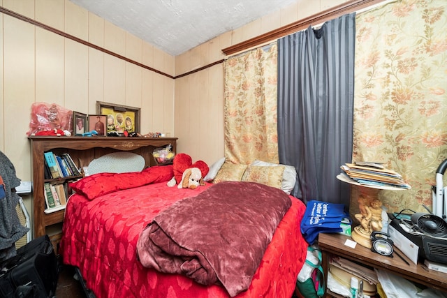 6108 S Honore St, Chicago, IL 60636 - bedroom with a textured ceiling