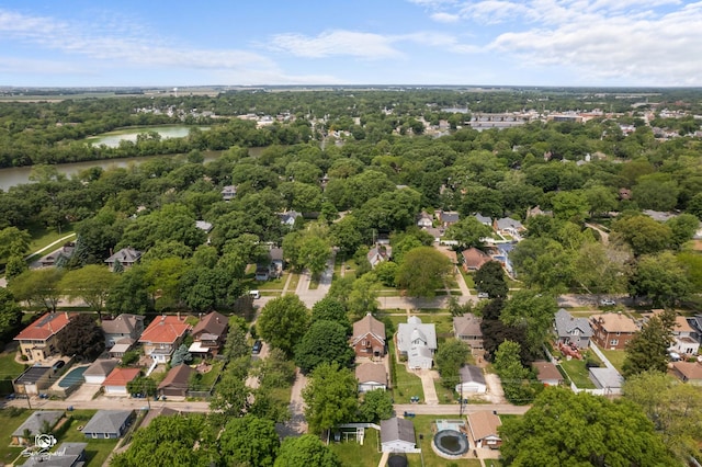 915 E Duane Blvd, Kankakee, IL 60901 - aerial view of property's location with nearby suburban area, a large body of water, and a tree filled landscape