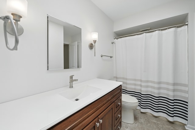 8306 Regency Ct, Willow Springs, IL 60480 - full bath with vanity, toilet, and a shower with shower curtain