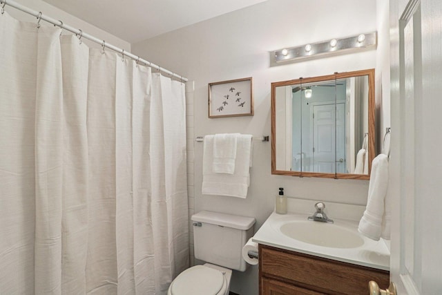 1705 N Donovan St, Mchenry, IL 60050 - full bathroom featuring vanity, toilet, and curtained shower
