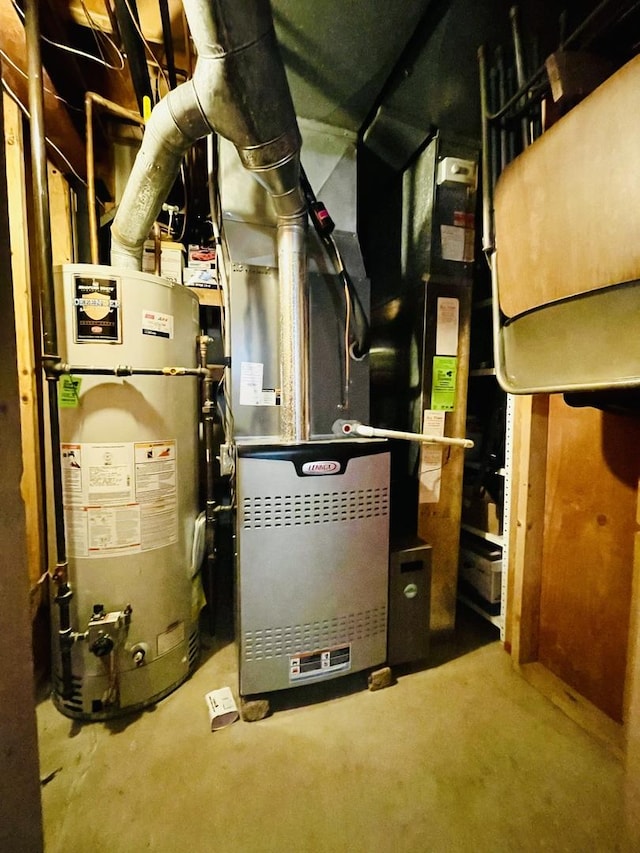 17581 W Summit Dr, Grayslake, IL 60030 - utility room with gas water heater and heating unit