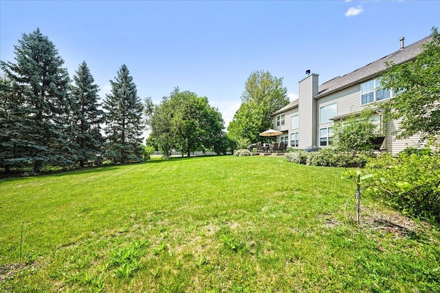 1839 Kings Gate Ln, Crystal Lake, IL 60014 - view of green lawn
