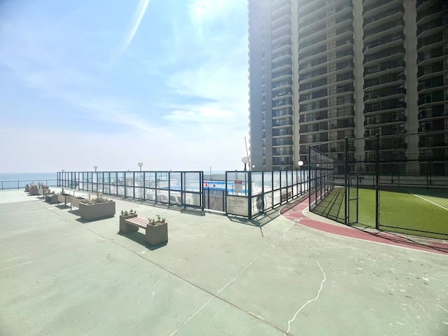6033 N Sheridan Rd Unit 27C, Chicago, IL 60660 - view of patio / terrace